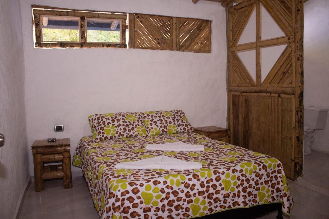 Hosteria El Sendero - โกกอร์นา ภายนอก รูปภาพ