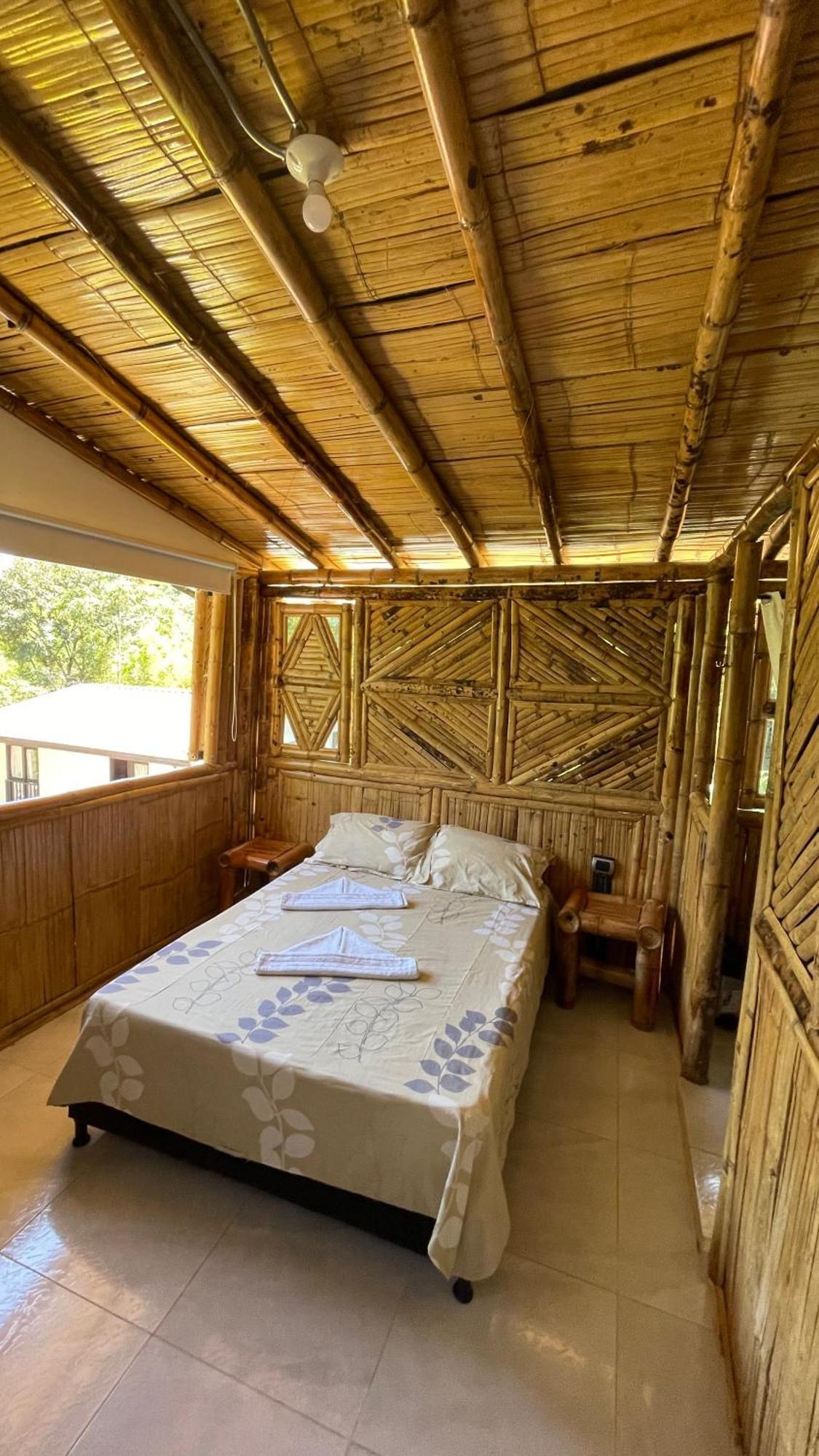 Hosteria El Sendero - โกกอร์นา ภายนอก รูปภาพ