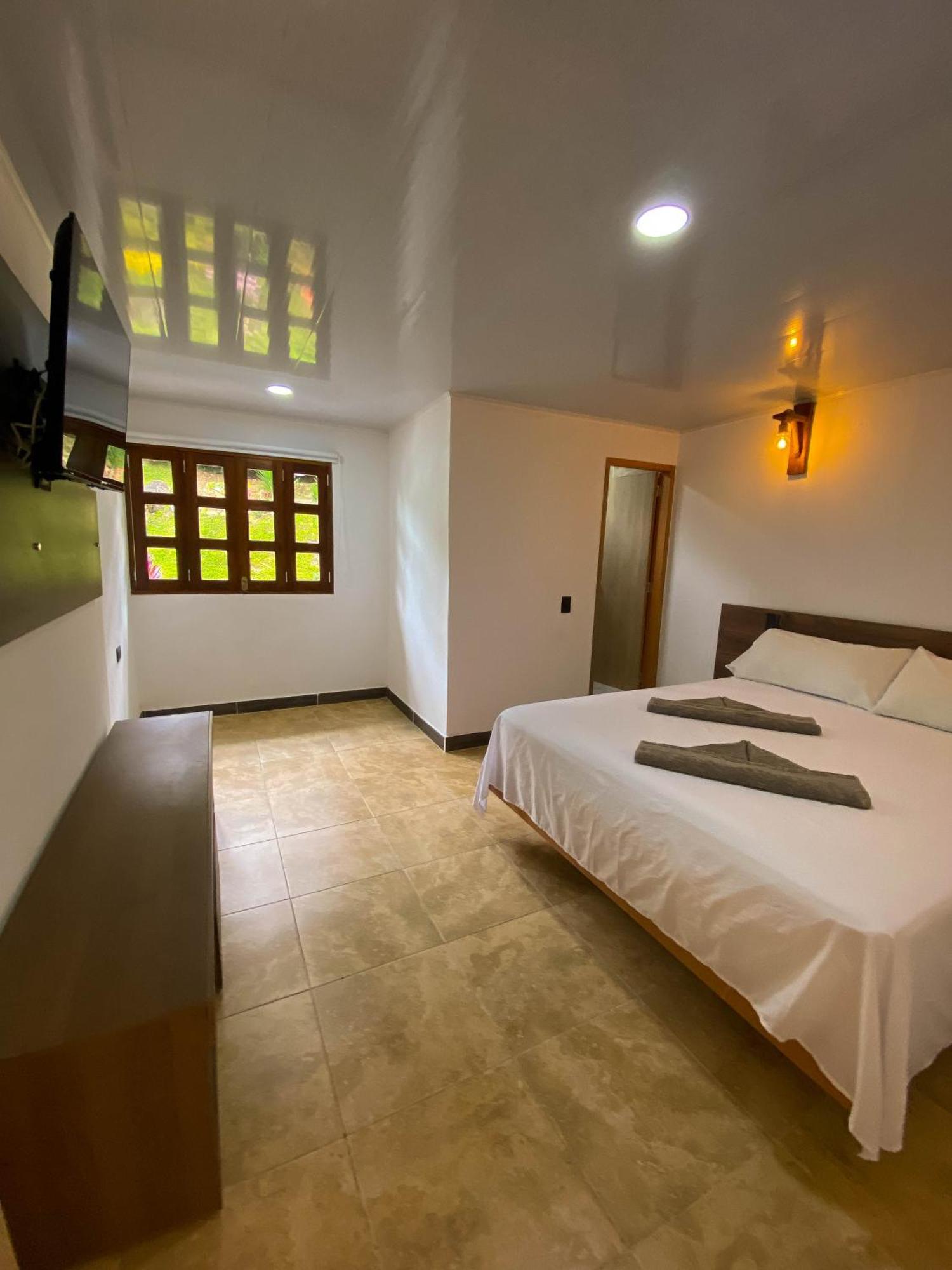 Hosteria El Sendero - โกกอร์นา ภายนอก รูปภาพ